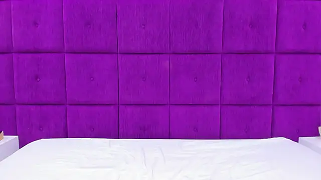 SharonMartini webcam