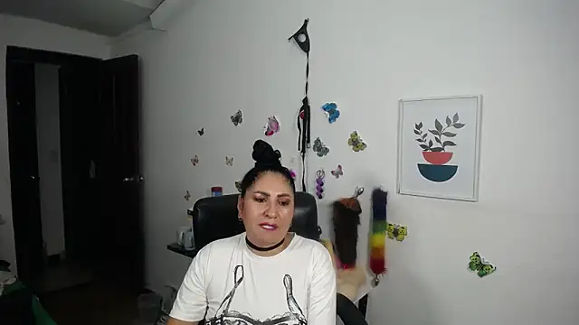 mature_bigboobs10 webcam