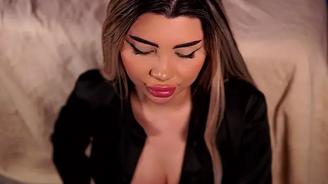 Monique_Celeste