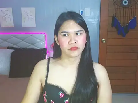 alianabrooks (T young) - IM A NEW MODEL HERE SUPPORT ME HERE