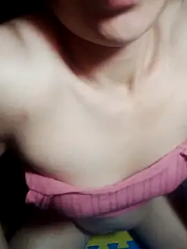 emily-yy - Emily-yy's free webcam