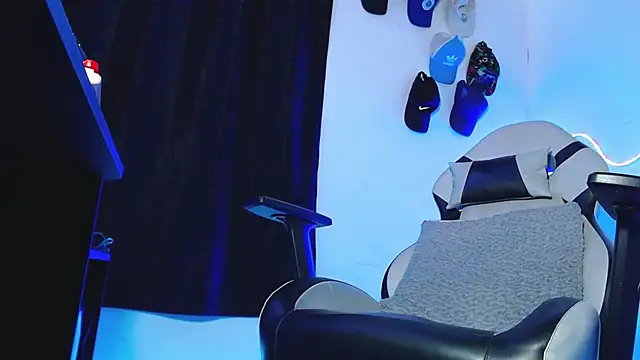 Preview of sebastian_horny