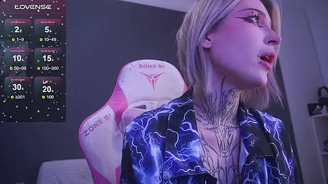 fraulein_mooon - Fraulein_mooon's free webcam