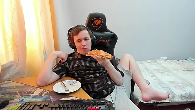 iliaskrislove - Iliaskrislove's free webcam - UK Sex Cams