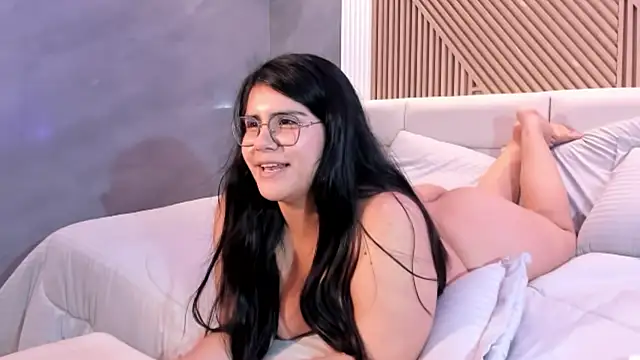 sofi_lovers - Sofi_lovers's free webcam - UK Sex Cams