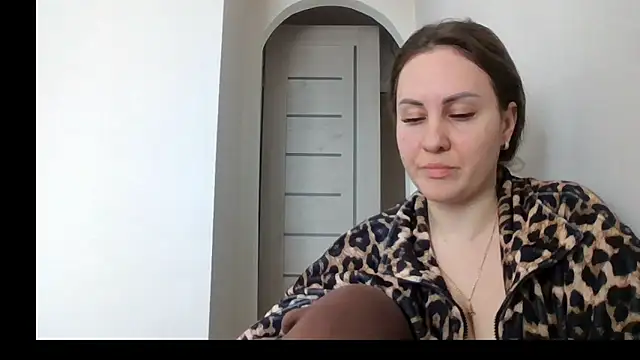 meadoweyes - MeadowEyes's free webcam - UK Sex Cams