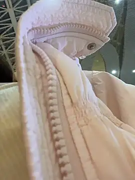 美女yourkeer在线直播