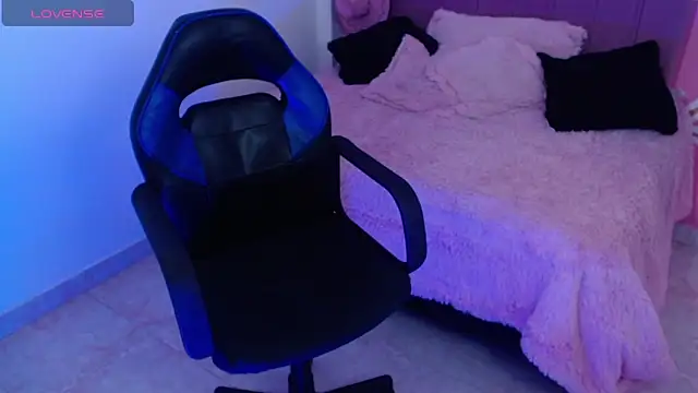 Natasha_Romanof18 webcam