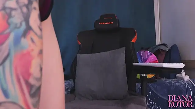 diana_rotor - Diana_rotor's free webcam