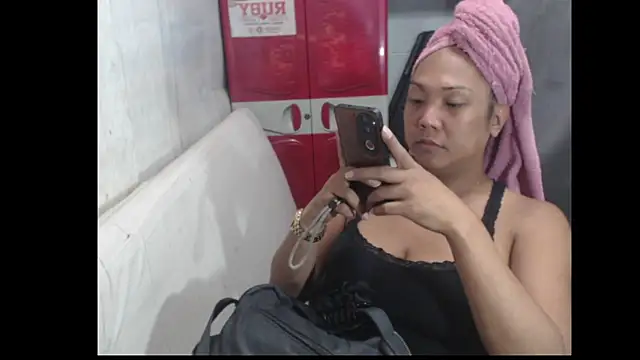 TSalwaysreadytoCUM webcam