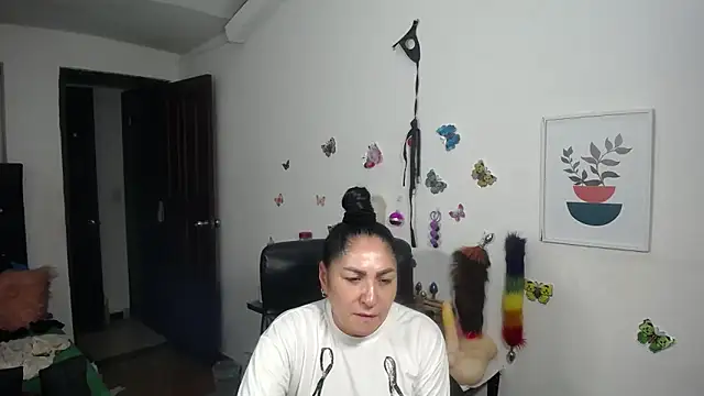 mature_bigboobs10 webcam