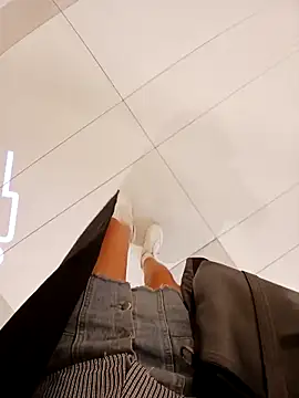 Webcam Model (Ori-Lynk)  is live.Free join now!