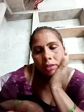 Webcam Model (Shreya_pandit)  is live.Free join now!