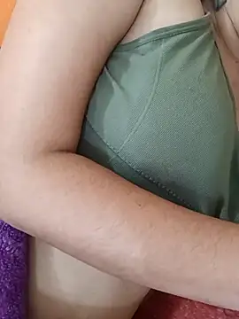 Webcam Model (CuteSarikaLIVE)  is live.Free join now!