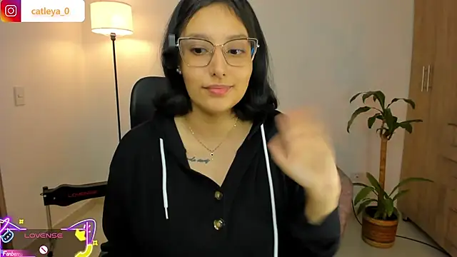 catleya_0 - Catleya_0's free webcam - UK Sex Cams