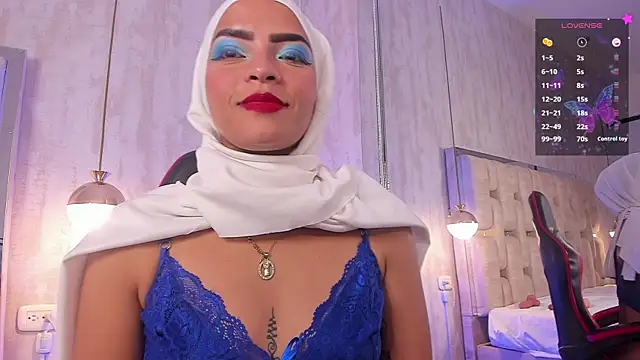 veronicaflowers_ - VeronicaFlowers_'s free webcam - UK Sex Cams