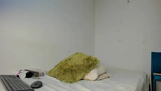 maya_graham - Maya_Graham's free webcam - UK Sex Cams