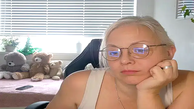 linsy_kim - Linsy_Kim's free webcam - UK Sex Cams