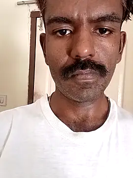 chocolate_stud10 (Ask my age) - Nude bath