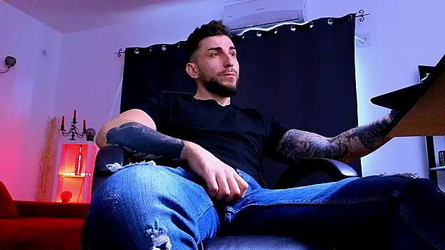 mightyaaron66 (M young) - 𖤐🔥 parTy Time ,House parTy  !  💨𖤐