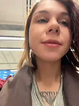 RosieSecret Live Webcam on Stripchat