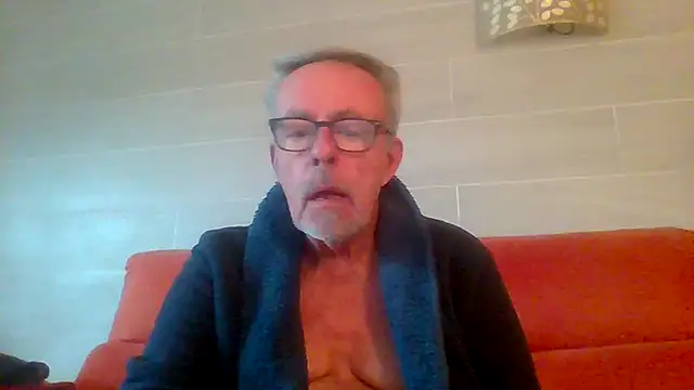 tuggy59 (M grandpa) - cum with me masurbador