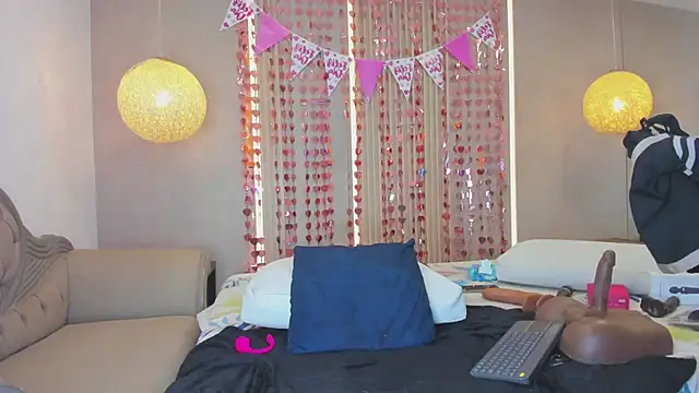 sabrina_shark_ - Sabrina_shark_'s free webcam