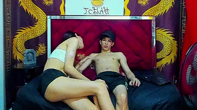 Preview of pride_couple