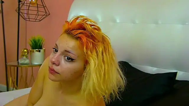 rheaduvall - RheaduVall's free webcam