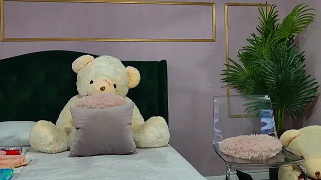 kirrawhite - KirraWhite's free webcam - UK Sex Cams