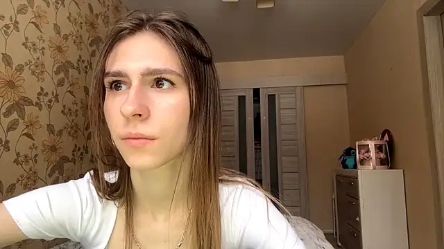 elsiekuhlmann - ElsieKuhlmann's free webcam - UK Sex Cams