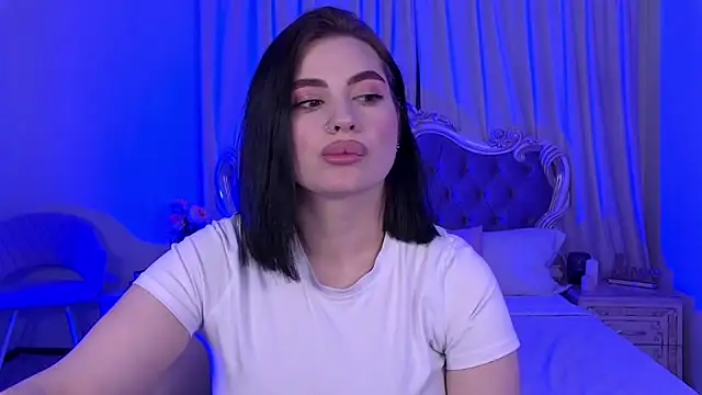 adrianatorres - AdrianaTorres's free webcam - UK Sex Cams