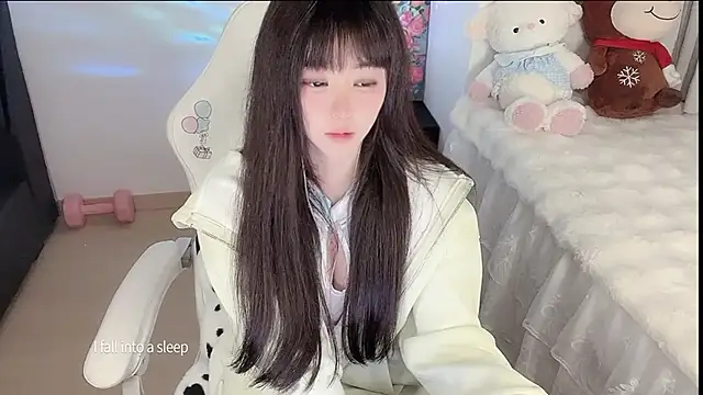美女yuii-7在线直播