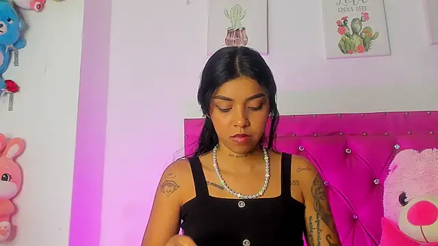 dahiiangomezz - Dahiiangomezz's free webcam - UK Sex Cams