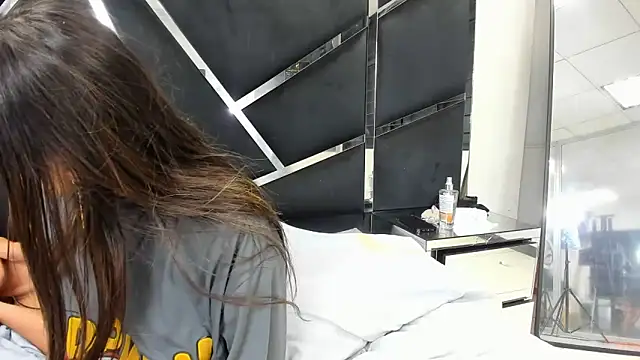 noa_arez - Noa_Arez's free webcam