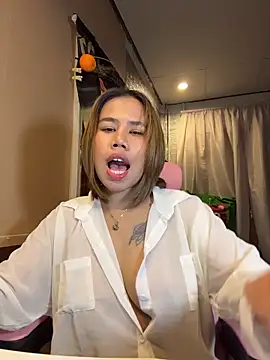 Webcam Model (Kath_C)  is live.Free join now!