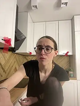 martiniiselenna - MartiniiSelenna's free webcam - UK Sex Cams