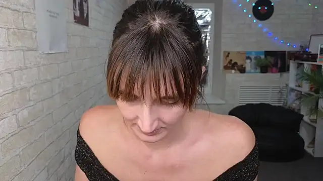 nika_kitten - Nika_Kitten's free webcam - UK Sex Cams