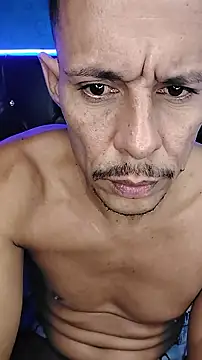 juanmaur22 - Juanmaur22's free webcam - UK Sex Cams