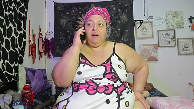 queen_mandy_bbw - QUEEN_MANDY_BBW's free webcam - UK Sex Cams