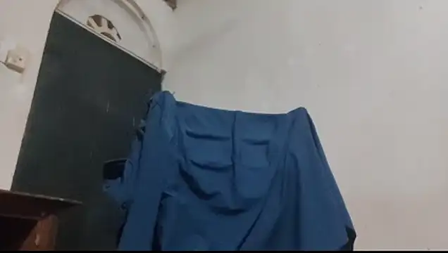 Jordipolla9inchesplus webcam