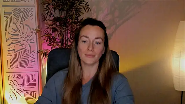 RebeccaMartinez webcam