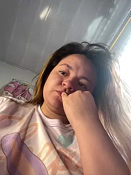 Webcam Model (Naiara_Sex_)  is live.Free join now!