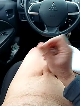 micki2 (M mature) - Auto abspritzen