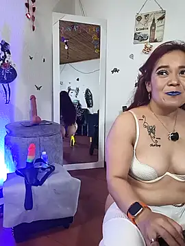 keila_j - Keila_j's free webcam - UK Sex Cams