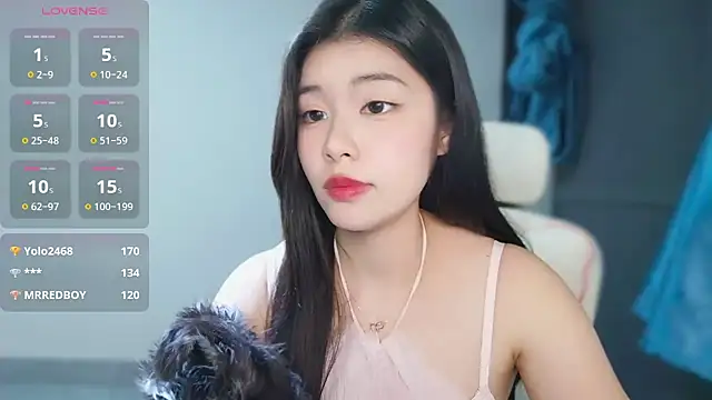 美女-XiaoYu-777在线直播