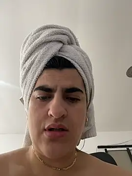 damsel_30 - DAMSEL_30's free webcam - UK Sex Cams