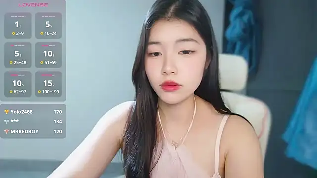 美女-XiaoYu-777在线直播