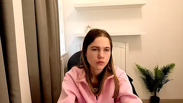 just_l0ve_me - Just_L0VE_me's free webcam