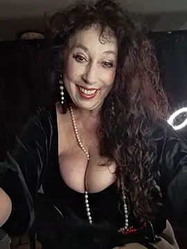 Temptation,burlesque, sensual blowjob, fountain of pleasure, just catch me!!